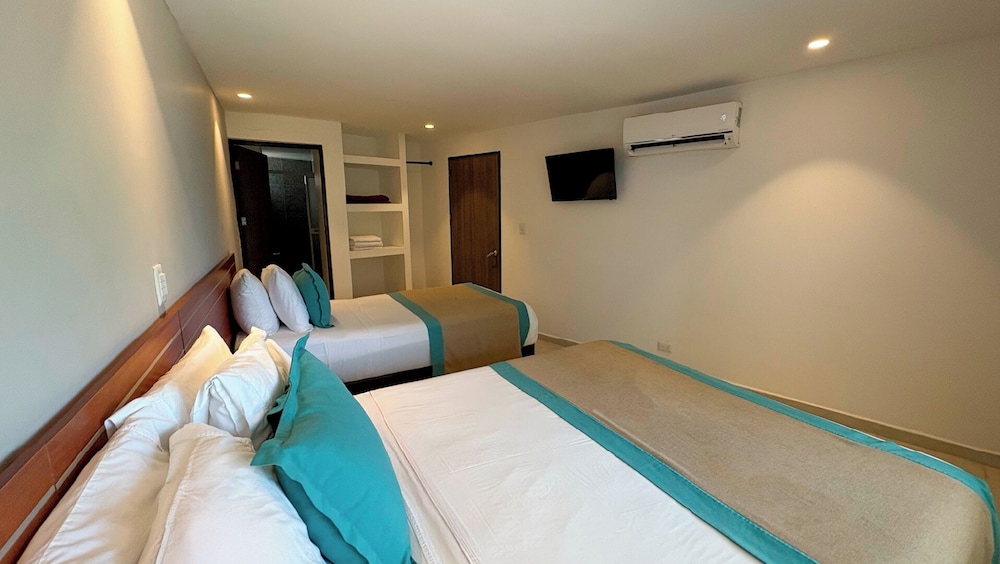 Hotel Portobelo Boulevard 17/61