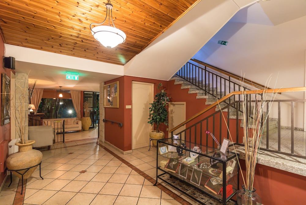 Hill View Hotel Apartments 9/50