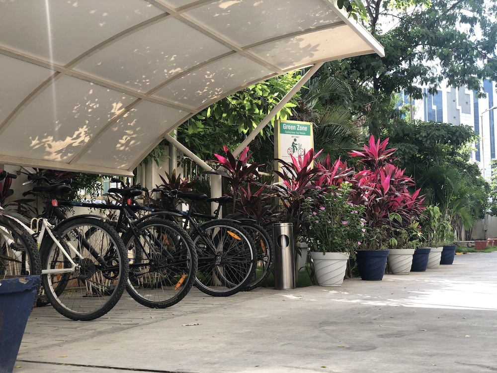 Holiday Inn Express Hyderabad Hitec City 42/76