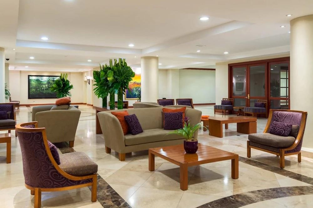 Hotel Plaza Suites 26/50