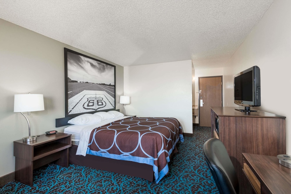 Super 8 By Wyndham Tucumcari 6/25