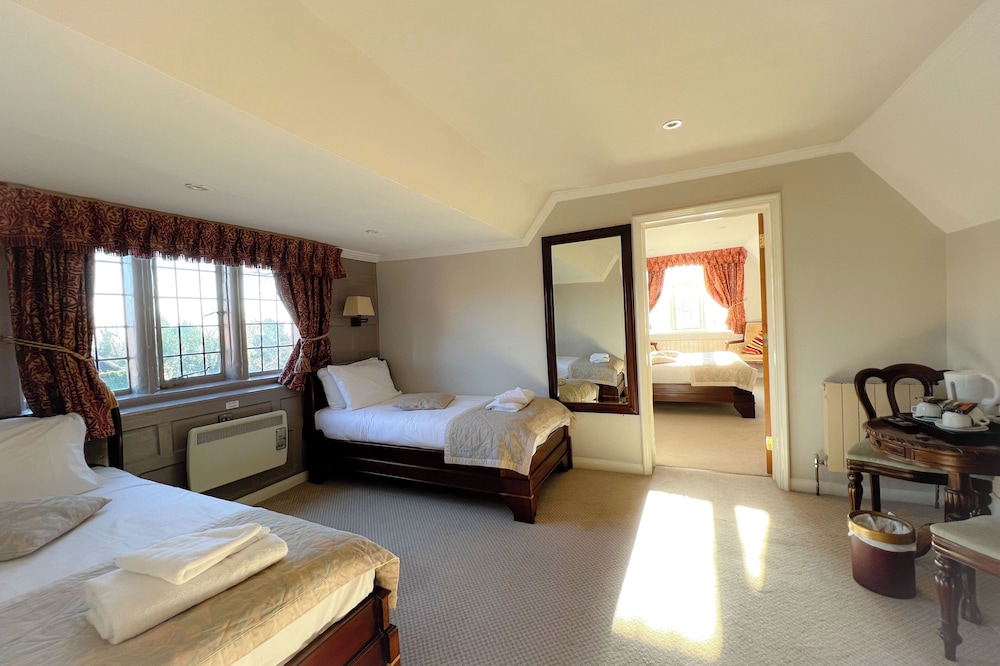 Family, Double and Twin Beds