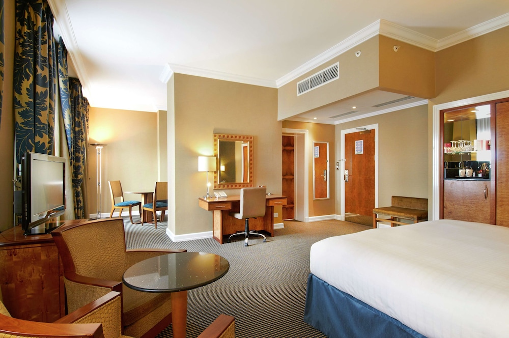 Hilton London Paddington 16/84