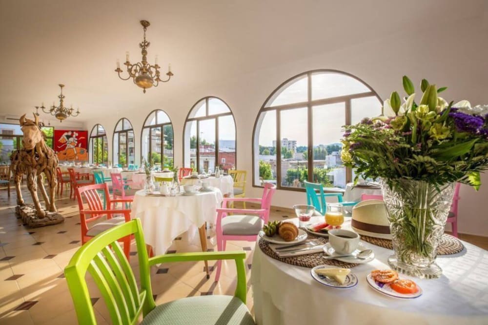 BELLA COLINA VINTAGE HOTEL 1953 19/30