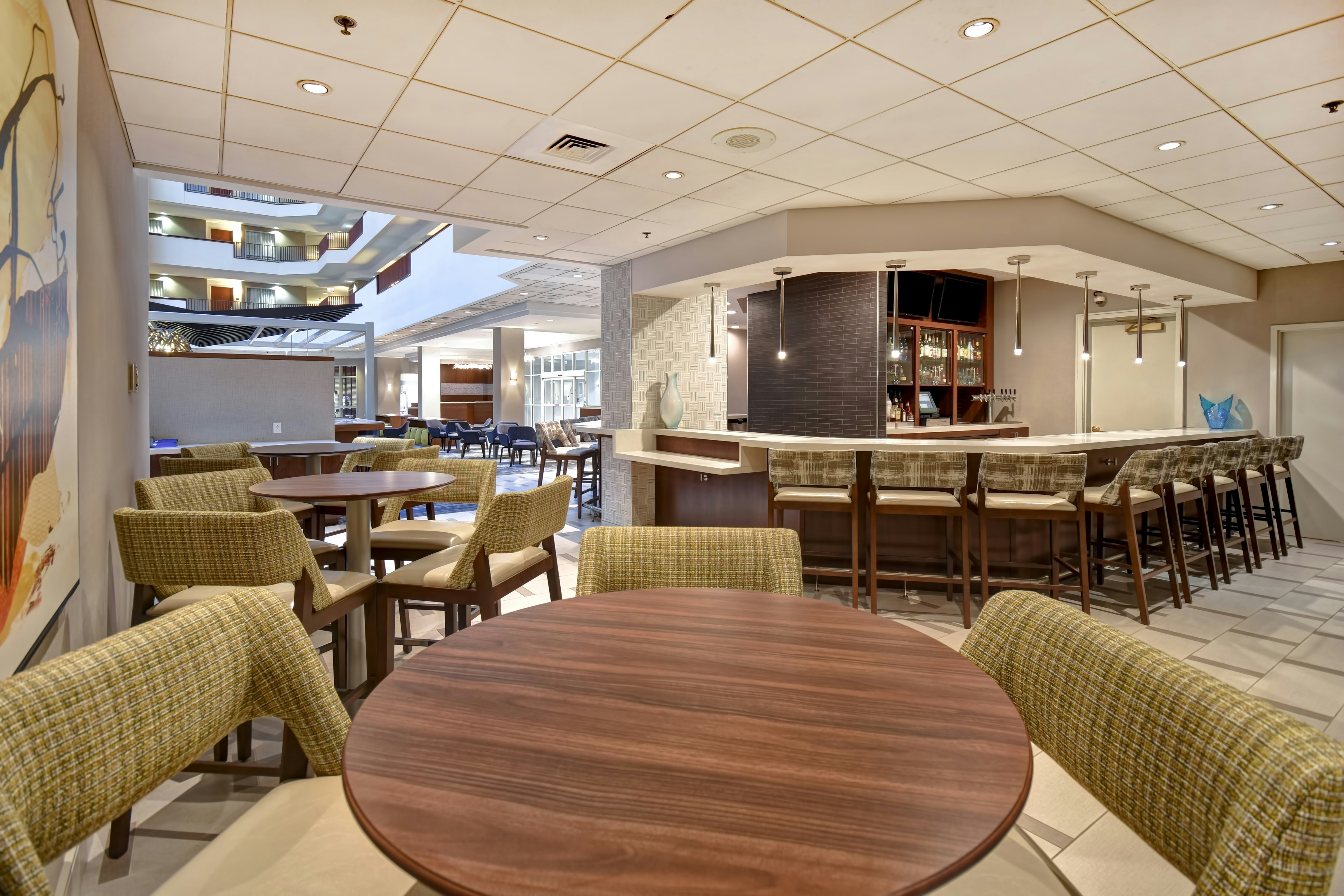 Embassy Suites Charleston 32/58