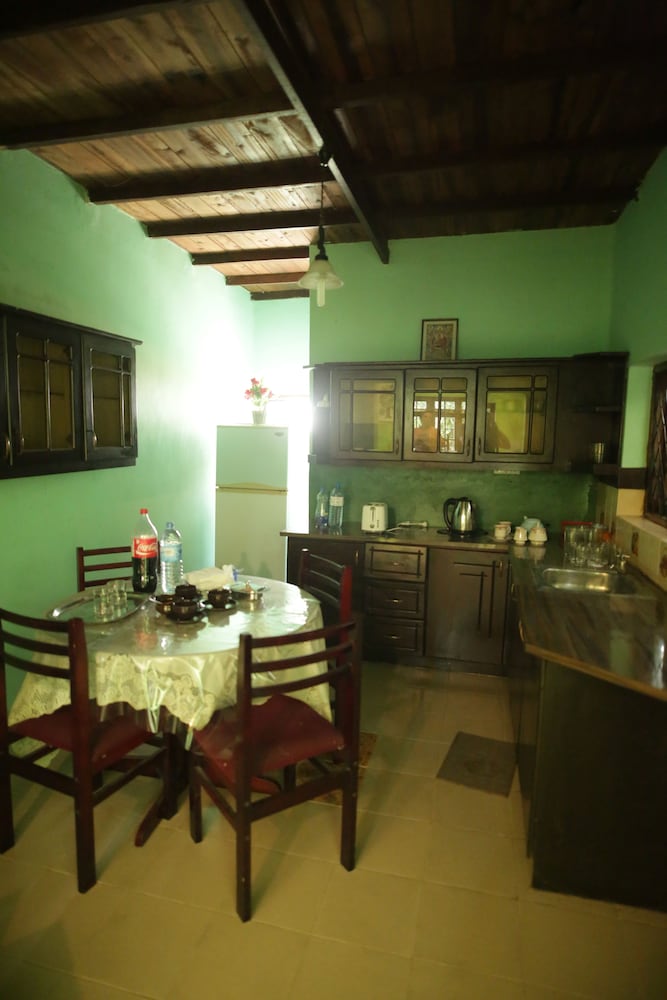 Araliya Holiday Bungalow 15/26
