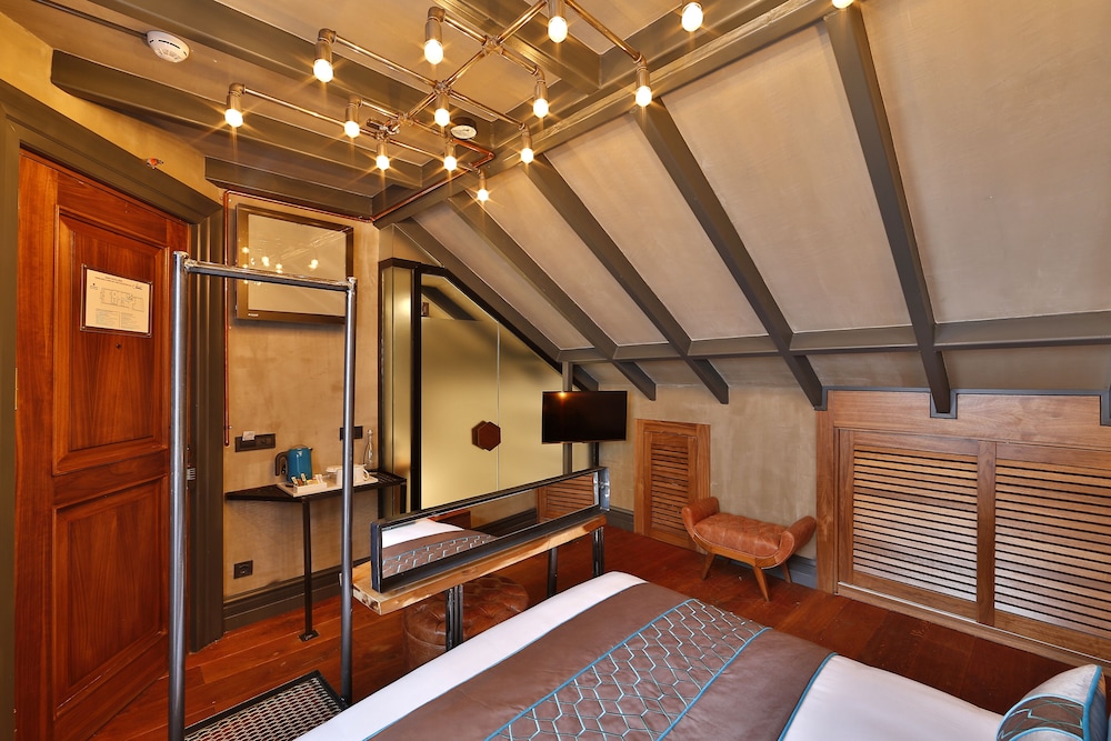 Sanat Hotel Pera 25/55