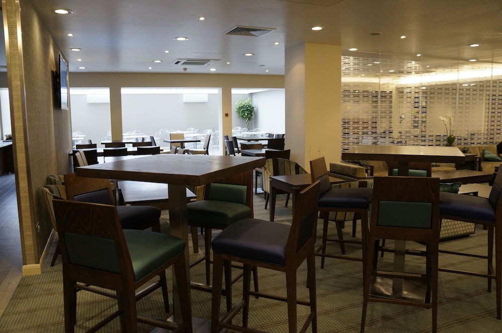 Premier Inn London Fulham 53/69