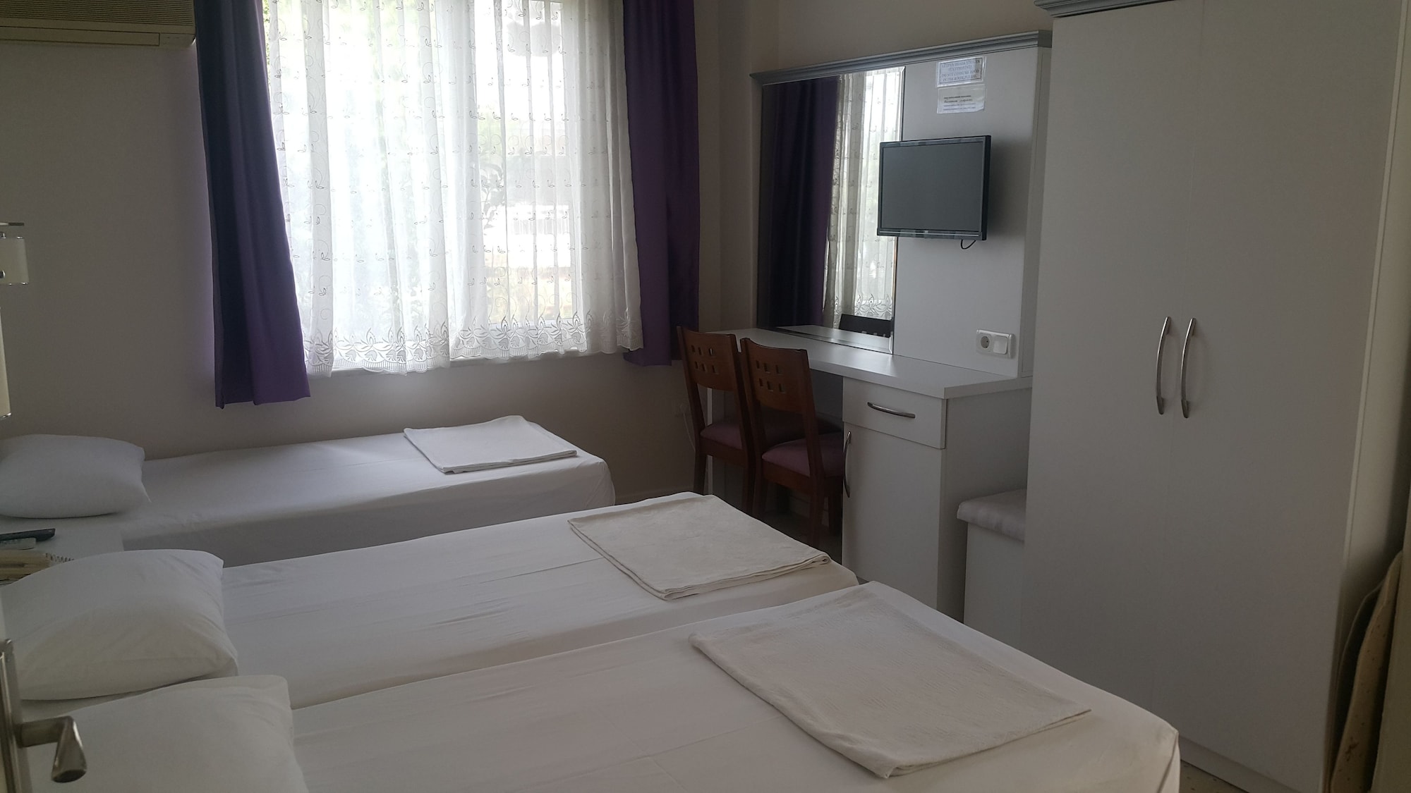 ROOM, TRIPLE, BALCONY