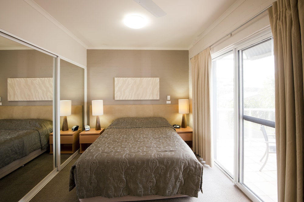 Mollymook Cove Apartments 7/26