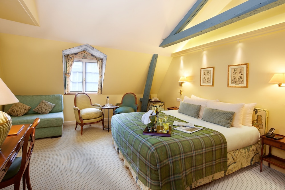 SUPERIOR, DOUBLE BED