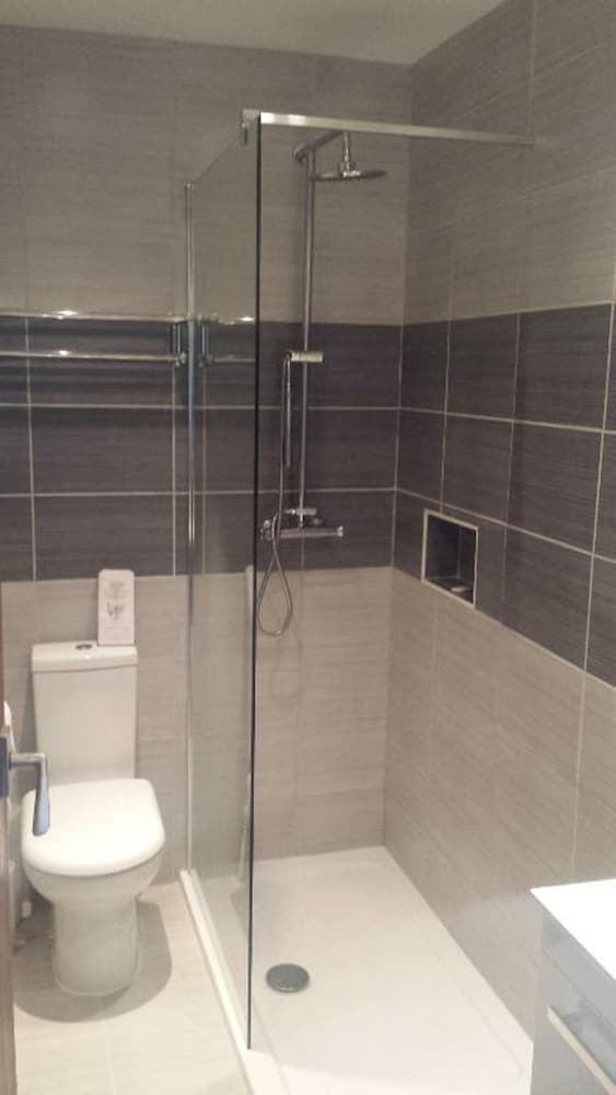 Torbay Court Hotel 34/38