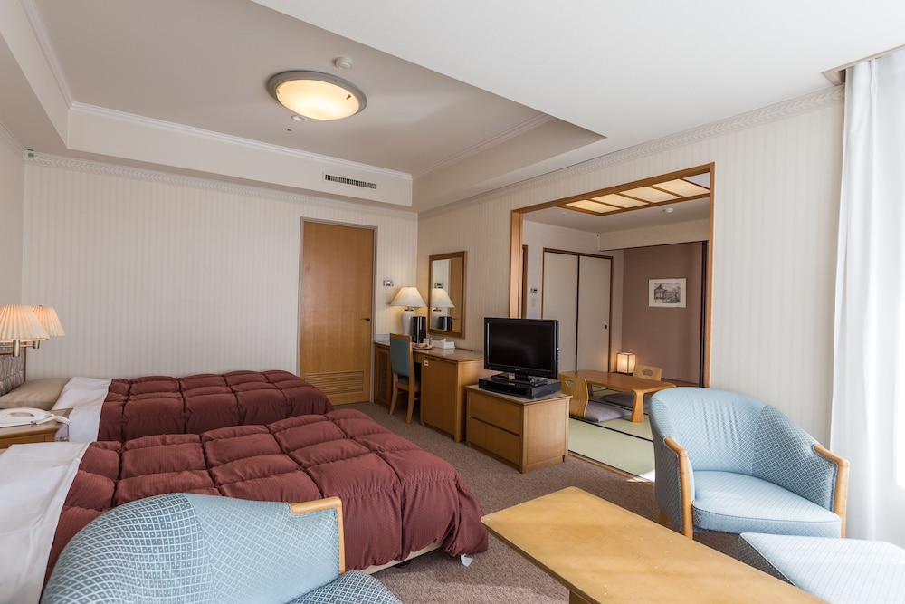 HOTEL VILLAGE 28/50