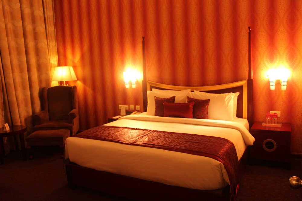 Ramada by Wyndham Jaipur Jaisinghpura 28/59