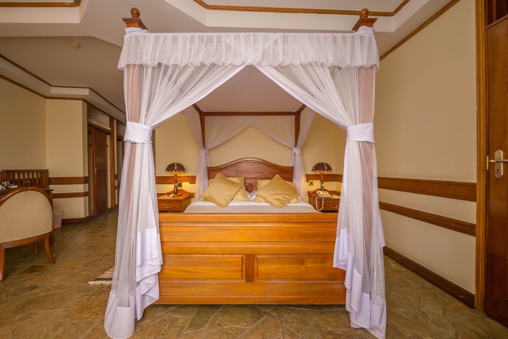 غرفة قياسية بسرير كينج، Muthu Silver Springs Hotel Nairobi 2/3