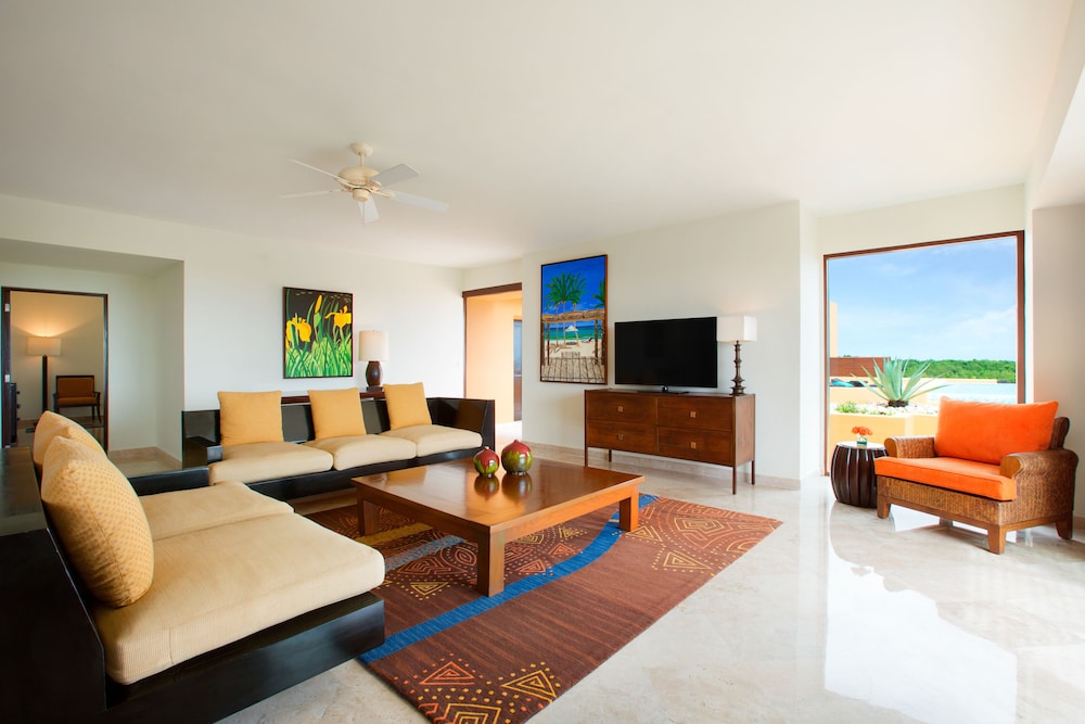 Fairmont Mayakoba 50/74