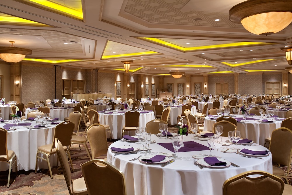 Suncoast Hotel And Casino 23/44
