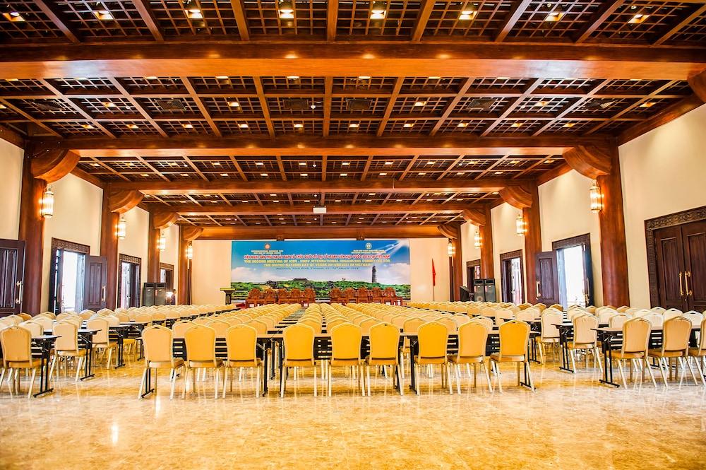 Bai Dinh Hotel 55/63