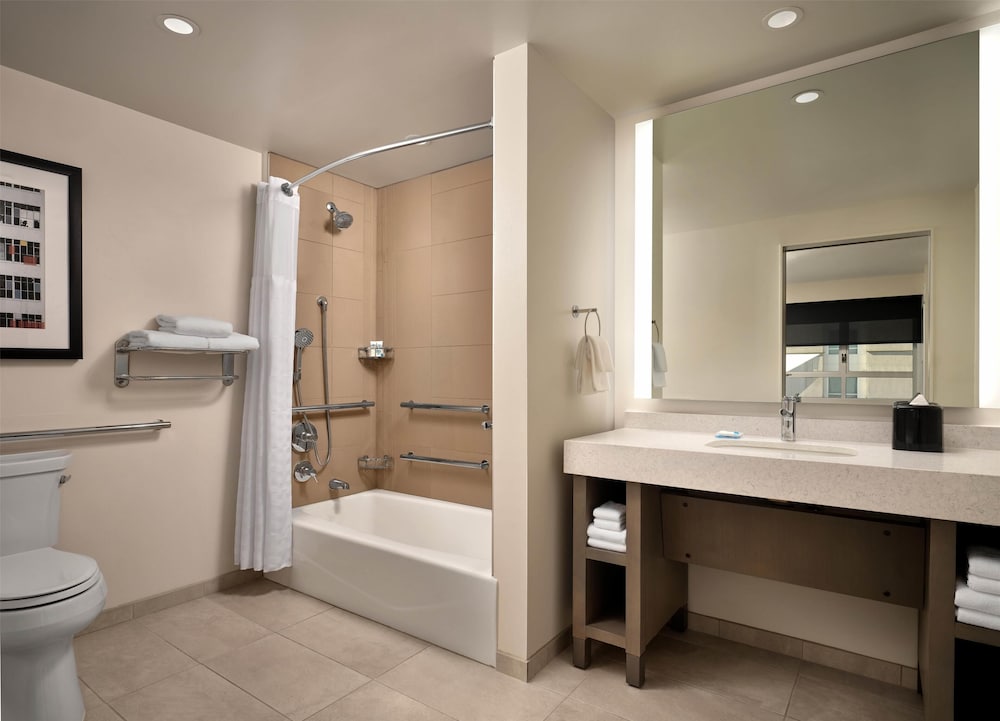 Hyatt House LA University Medical Center 41/48