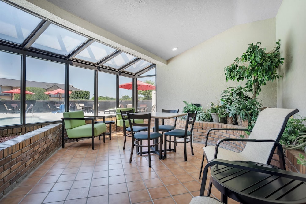 SureStay Plus By Best Western Greenwood 36/50