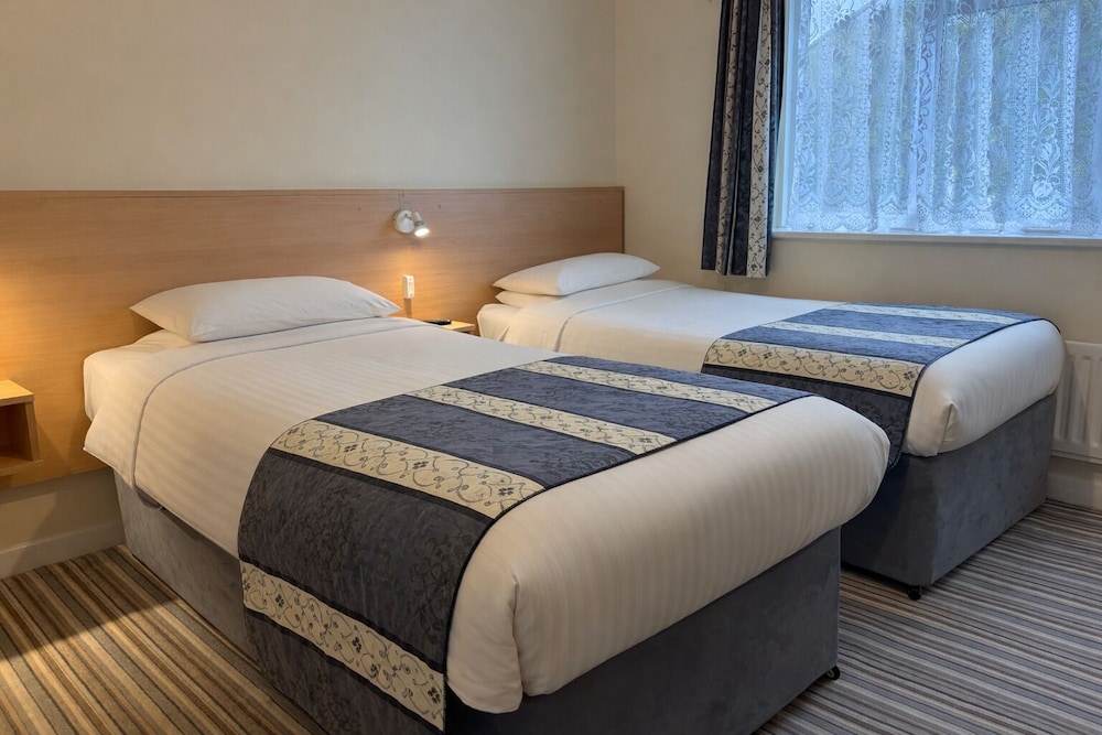 LAGUNA HOTEL 15/39