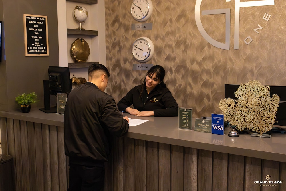 Hotel Grand One Plaza 6/42
