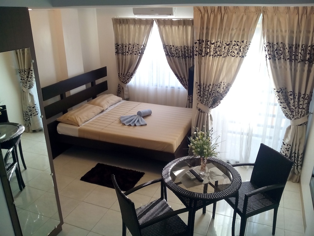 Anahaw Studio Suites 8/24