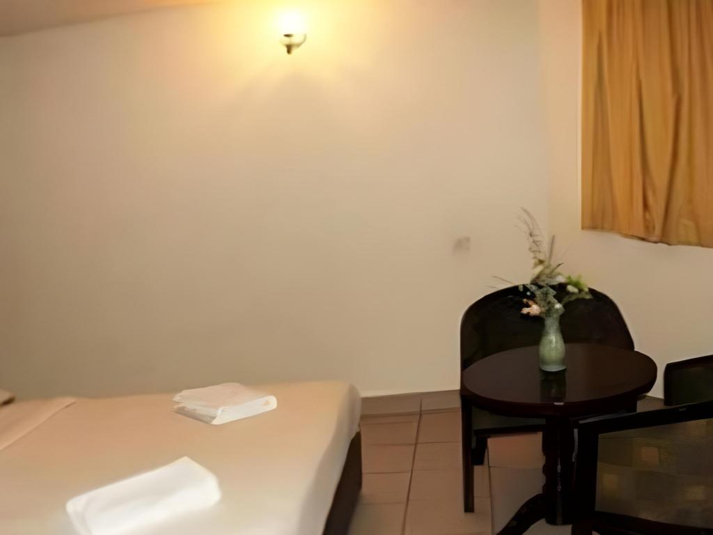 One Sadong Jaya Hotel 33/33