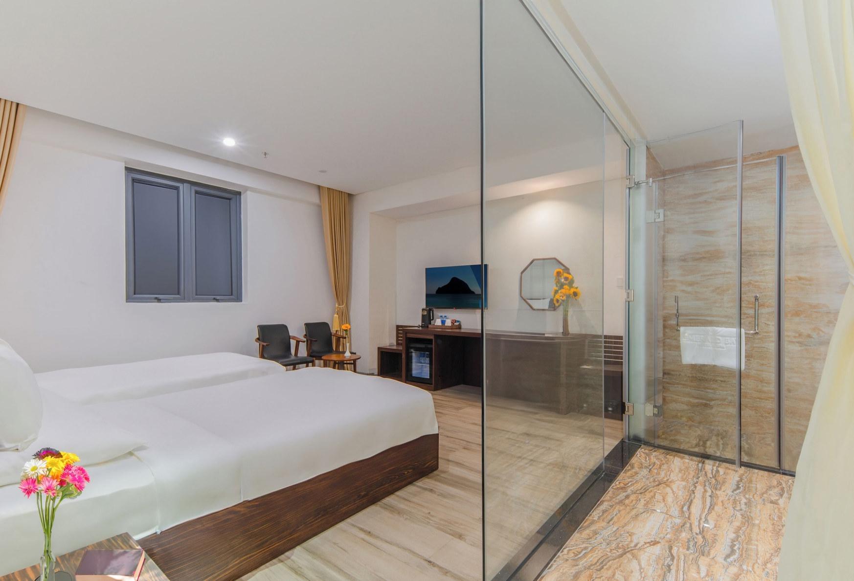 Superior, Twin Beds, No View, No Window