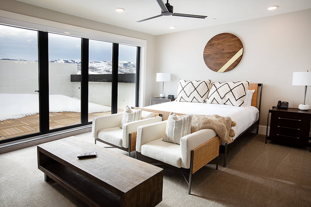 Penthouse, Suite, 4 King Beds, 6 Queen Beds