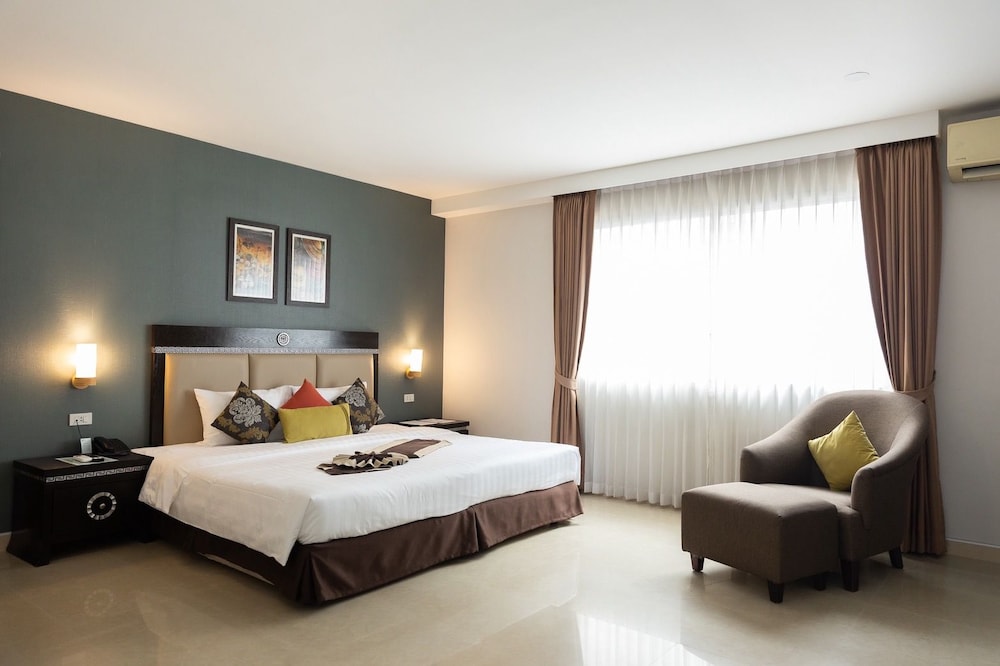 Mac Boutique Suites 29/69