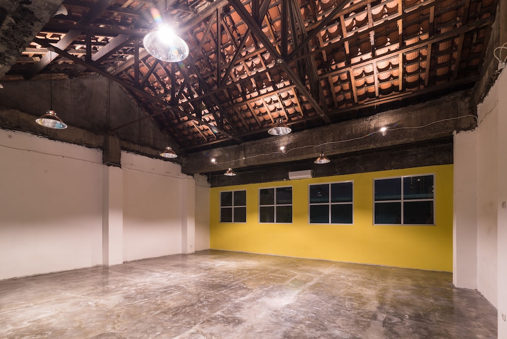 Wonderloft Hostel 58/63