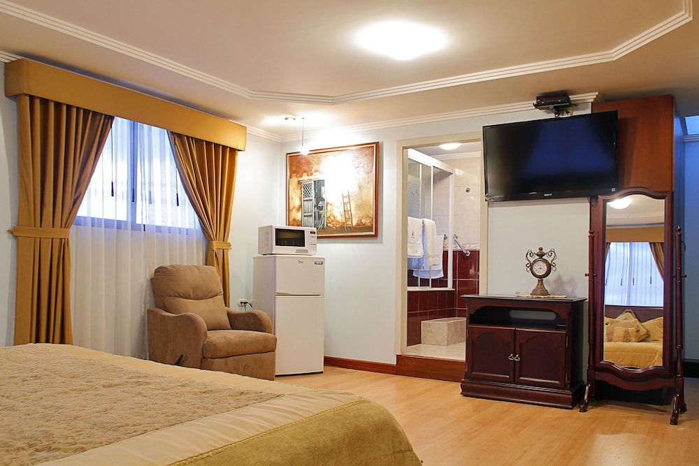 Hotel Yanuncay 27/38