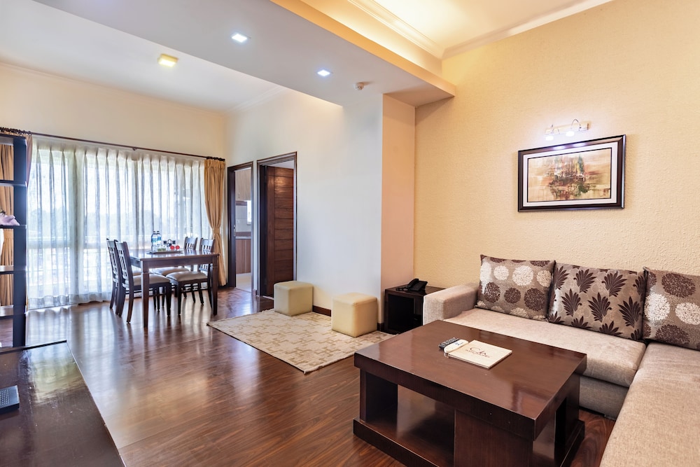 Suite Homes 31/50
