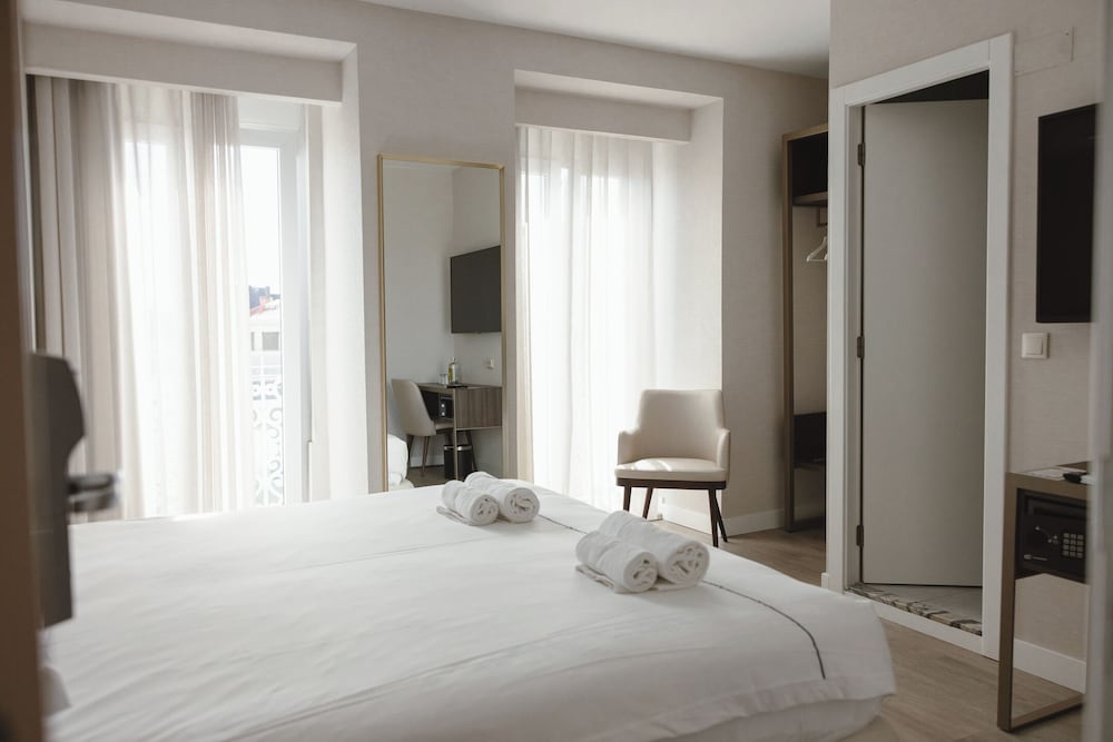 M'Ar De Ar Auria Hotel 6/47