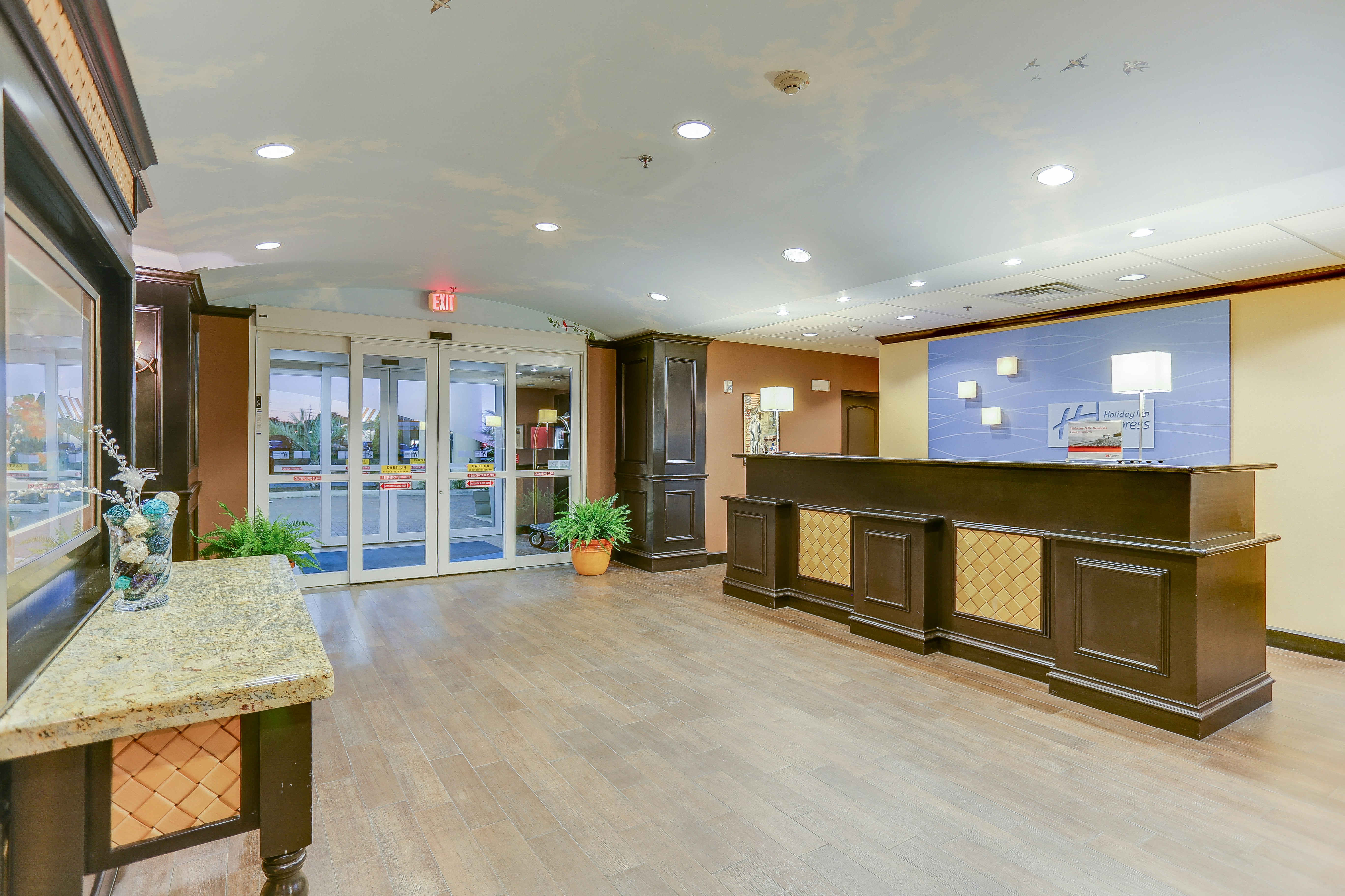 Holiday Inn Express Hotel And Suites Huntsville 10/65