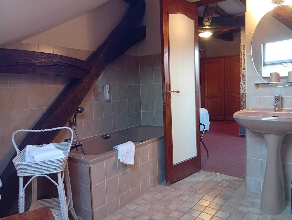 Citotel Le Plantagenet 65/65