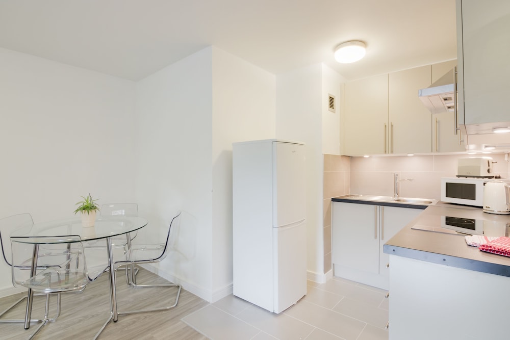 Sherborne court 29/50