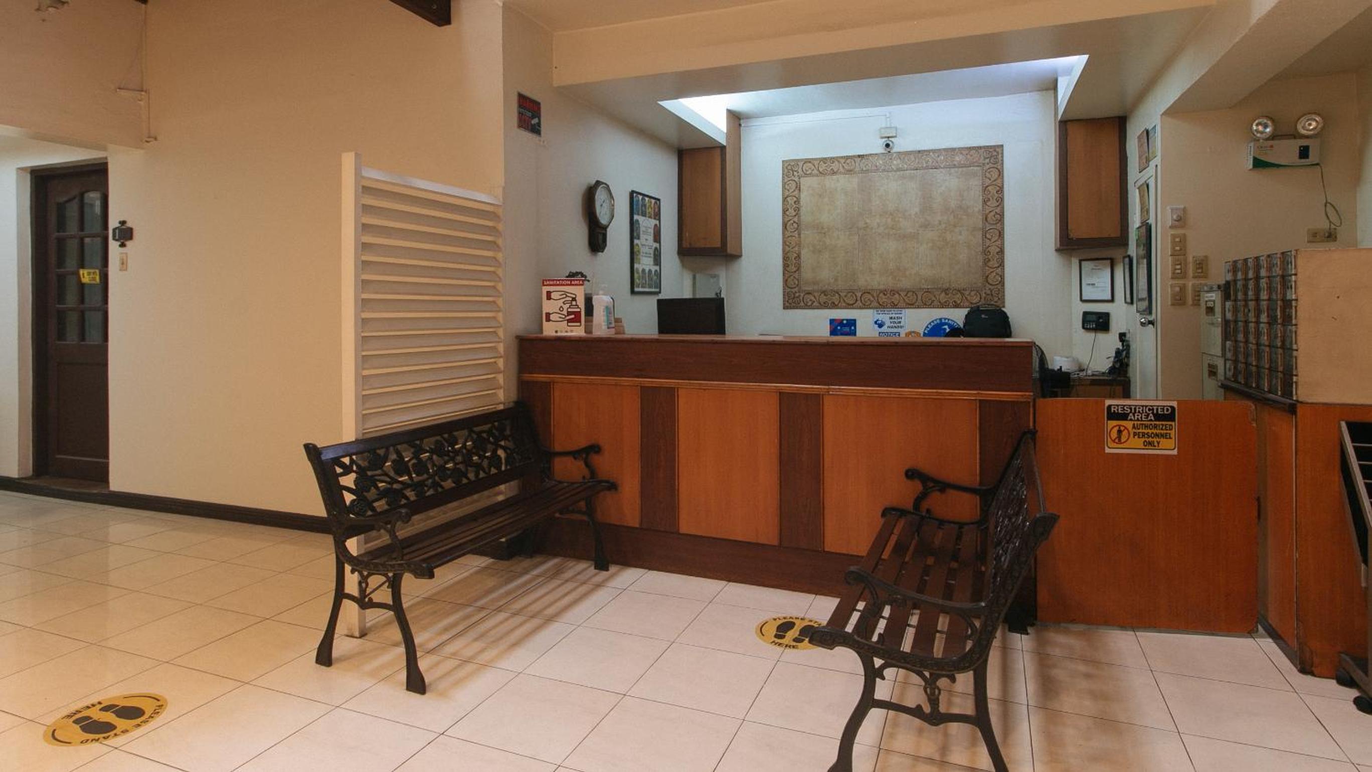 El Rico Suites 3/47