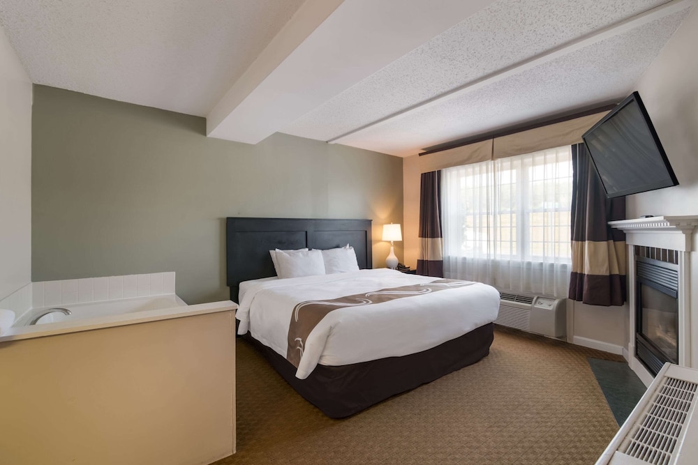 Quality Inn & Suites Auburn I-95 7/31