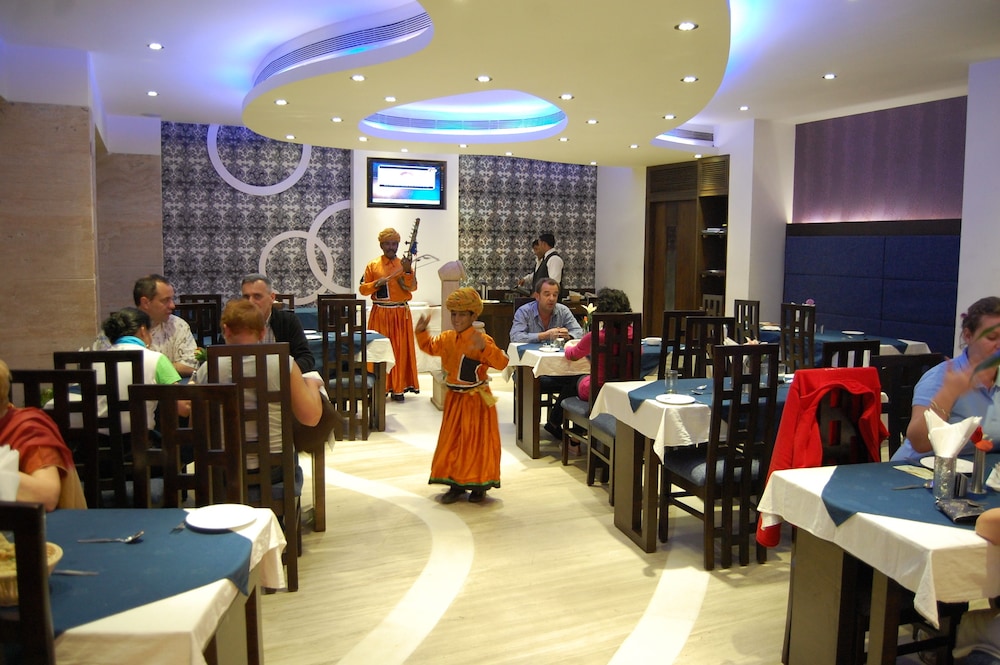 Hotel Taj Resorts 18/23