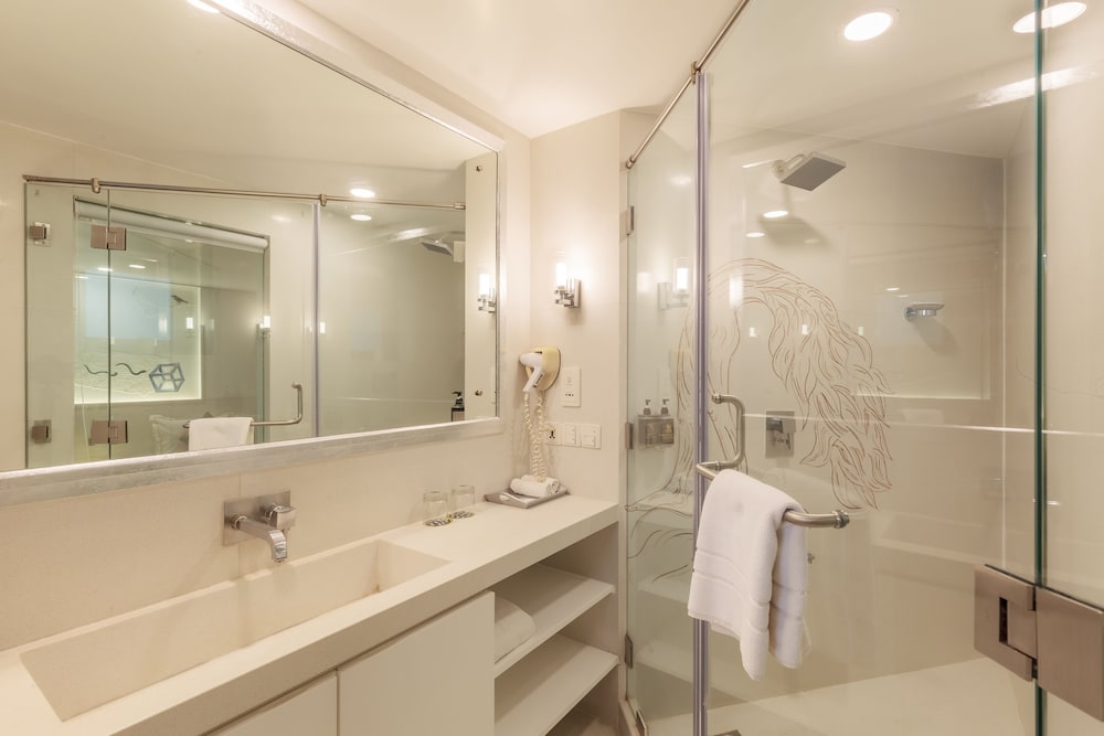 Hotel Le Sutra Hotel, Khar, Mumbai 57/60