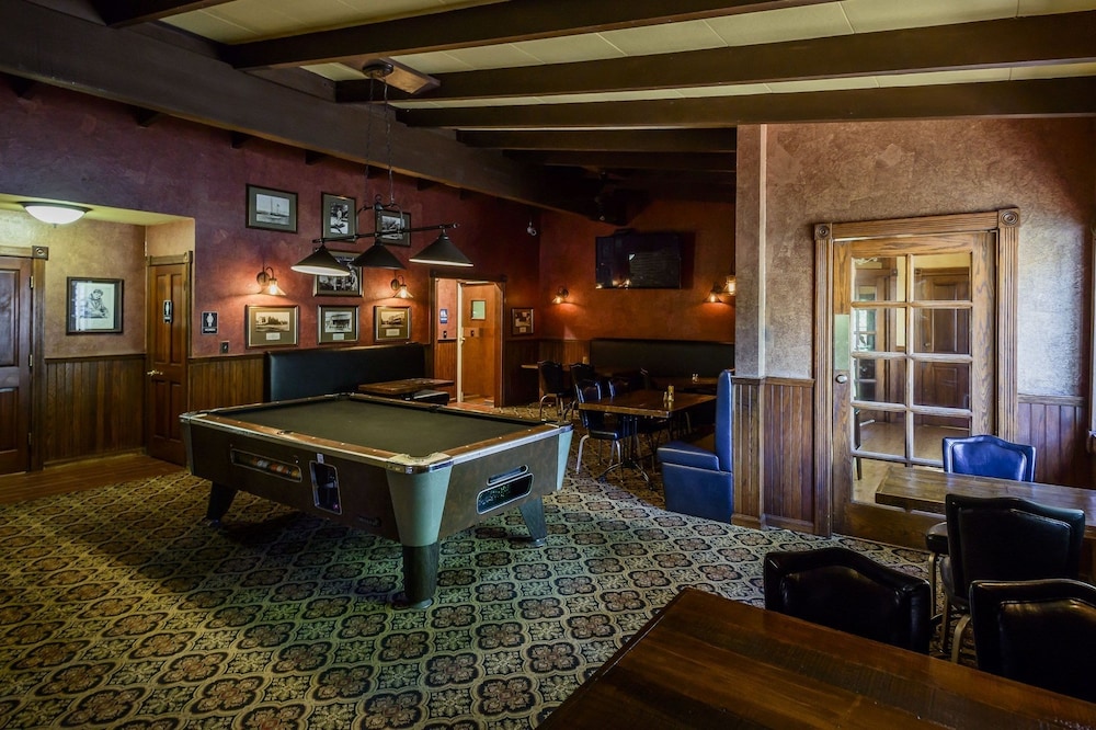 The Jack London Lodge 31/45