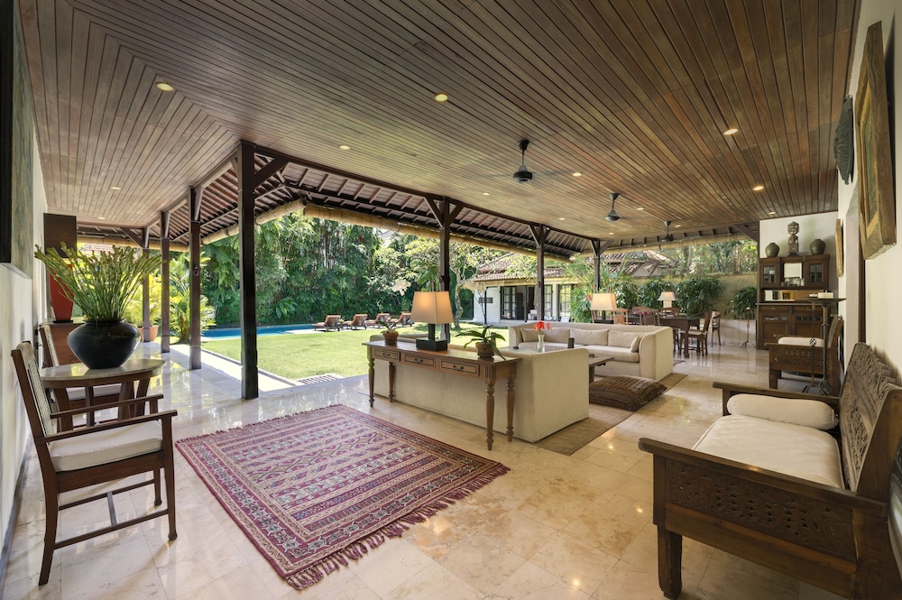 Villa Eight Bali 11/74