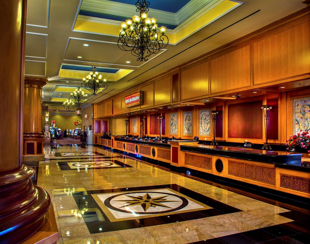 South Point Hotel Casino and Spa 33/36