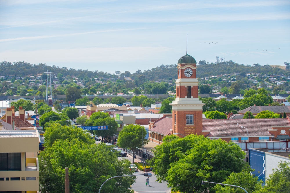Mercure Albury 46/49