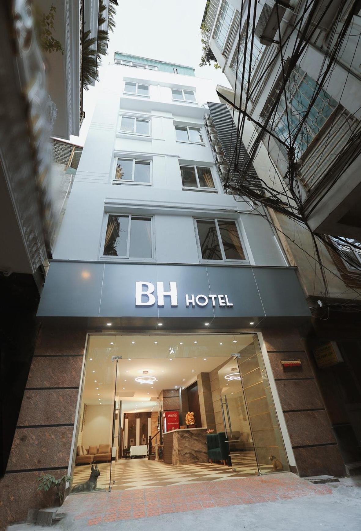 BH Riverside Hotel 3/43