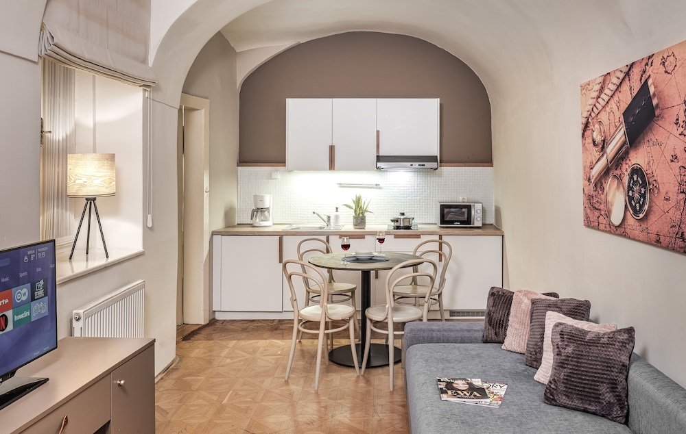 6 Continents Apartments by Adrez Living 21/29
