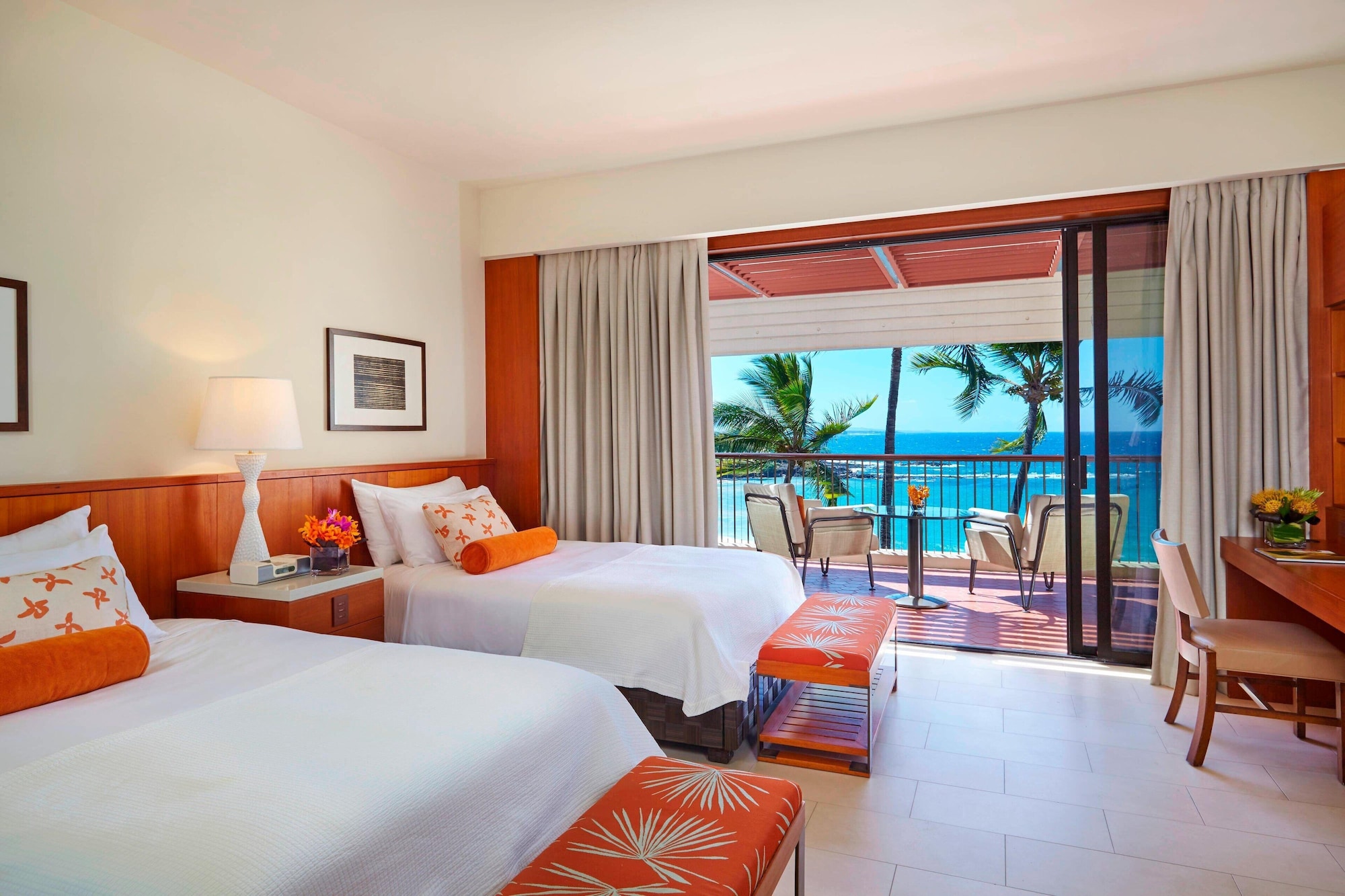 Renovated, Tower, 2 Double Beds, Ocean View