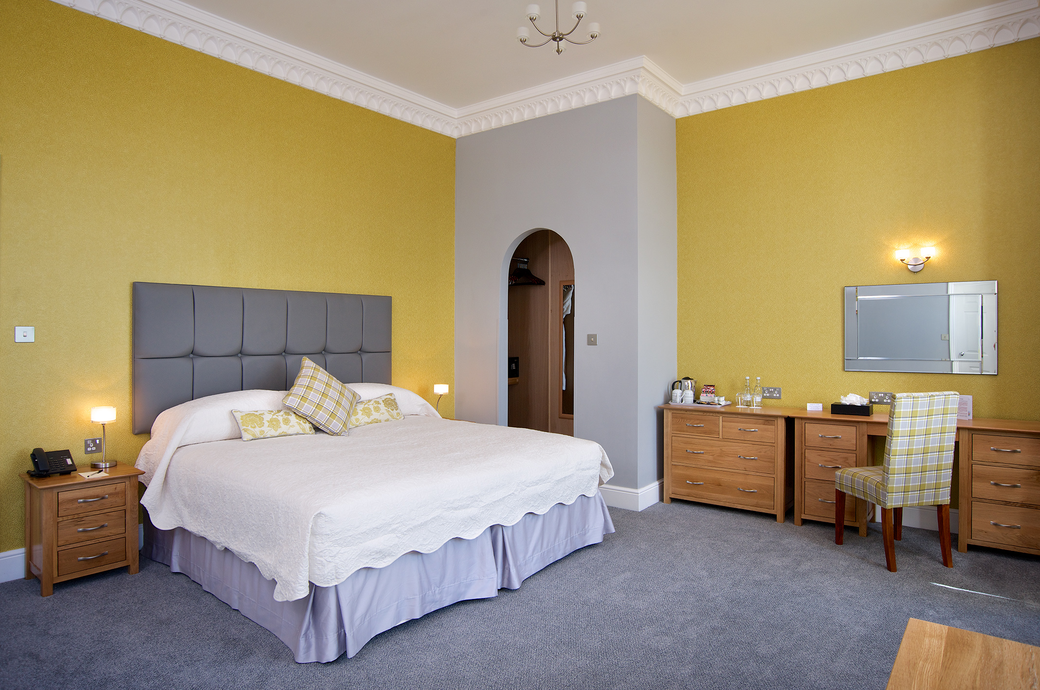 LANGHAM HOTEL, EASTBOURNE 8/26